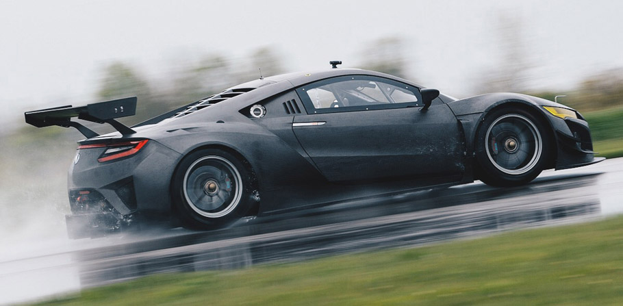 Acura NSX GT3 Racecar side view