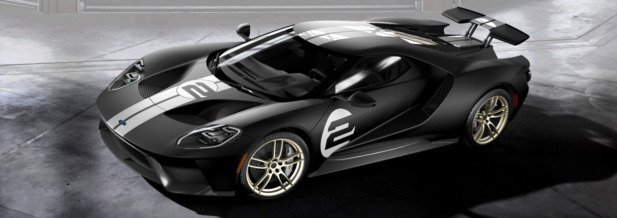 2017 Ford GT front and side view