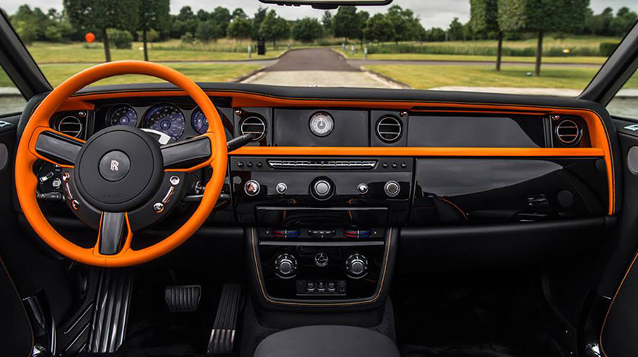 Rolls-Royce Phantom Drophead Coupe Beverly Hills Edition interior 