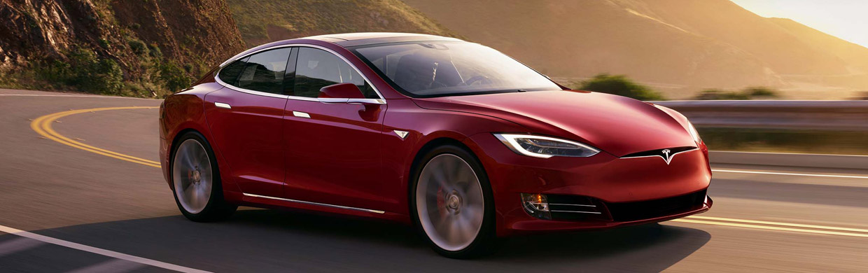 Tesla Model S P100D side view