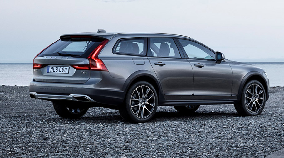 2016 Volvo V90 Cross Country