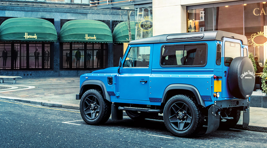 2017 Kahn Design Land Rover Defender London Motor Show Edition 