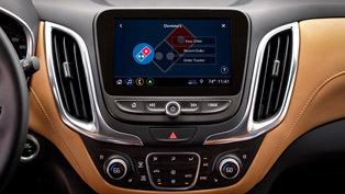 order pizza wile driving - chevy's marketplace makes it easy!
