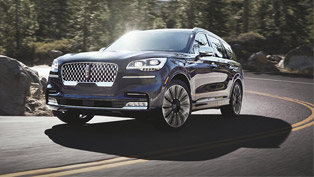 lincoln's exclusive suspension system - what makes it special? [video]