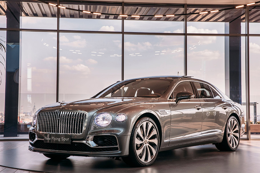 2019 Bentley Flying Spur at Moscow