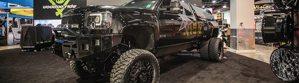 Rolling Big Power team have a look at a lucky GMC Sierra machine! Rolling Big Power team have a look at a lucky GMC Sierra machine!
