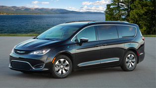 Chrysler Pacifica Hybrid is awarded with a prestigious recognition! 