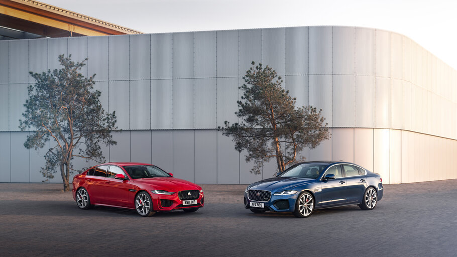 2021 Jaguar XE and XF saloon1