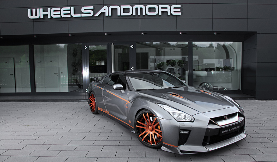 2019 Wheelsandmore  Nissan GTR R35 - Front Angle