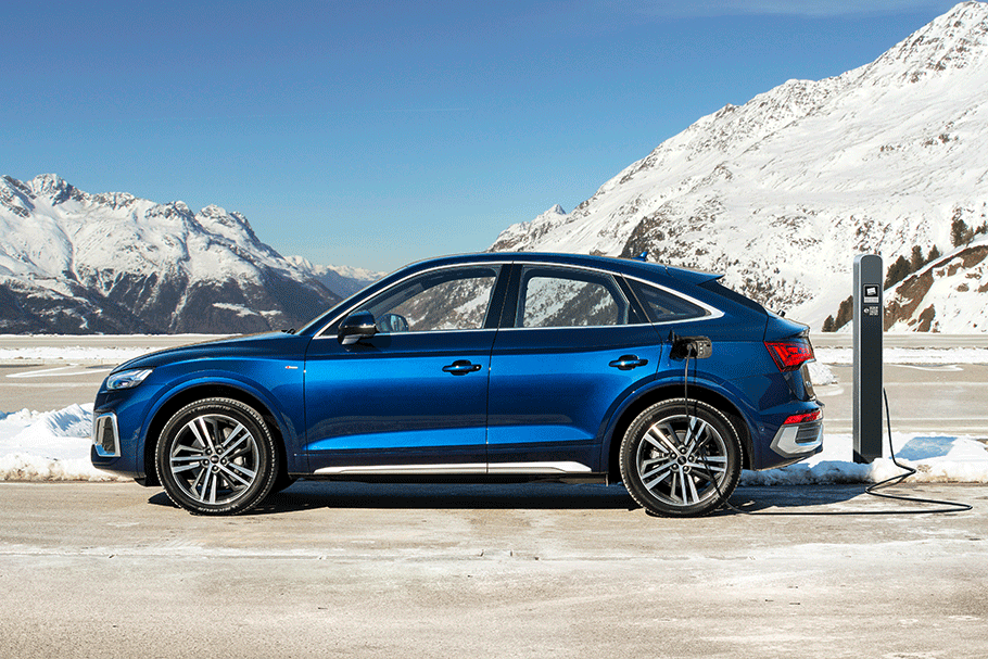 2021-Audi-Q5-Sportsback-Side