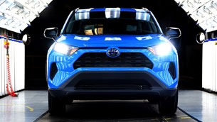 Toyta celebrates the 13 millionth vehicle ensembly