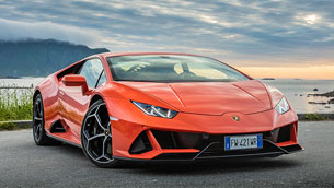 Lambo team enhances the connectivity possibilities of the Huracan lineup 