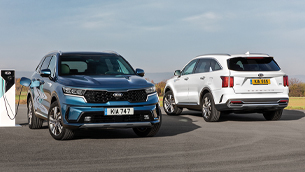 kia charge wins 'best eco car app' award at the marie claire sustainability event