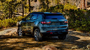 check out the characteristics of the new jeep compass latitude - the new family member in the lineup