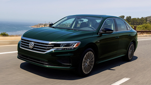 Volkswagen ends the assembly of the Passat lienup with an exclusive Limited Edition 