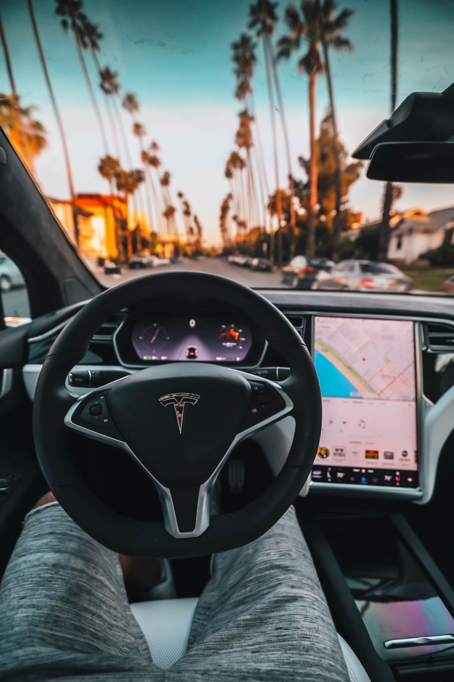 how-tesla-is-revolutionising-the-car-industry