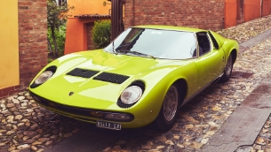 Miura: the world’s first production car equipped with a transverse central - rear mounted V12 engine