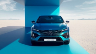 PEUGEOT 408