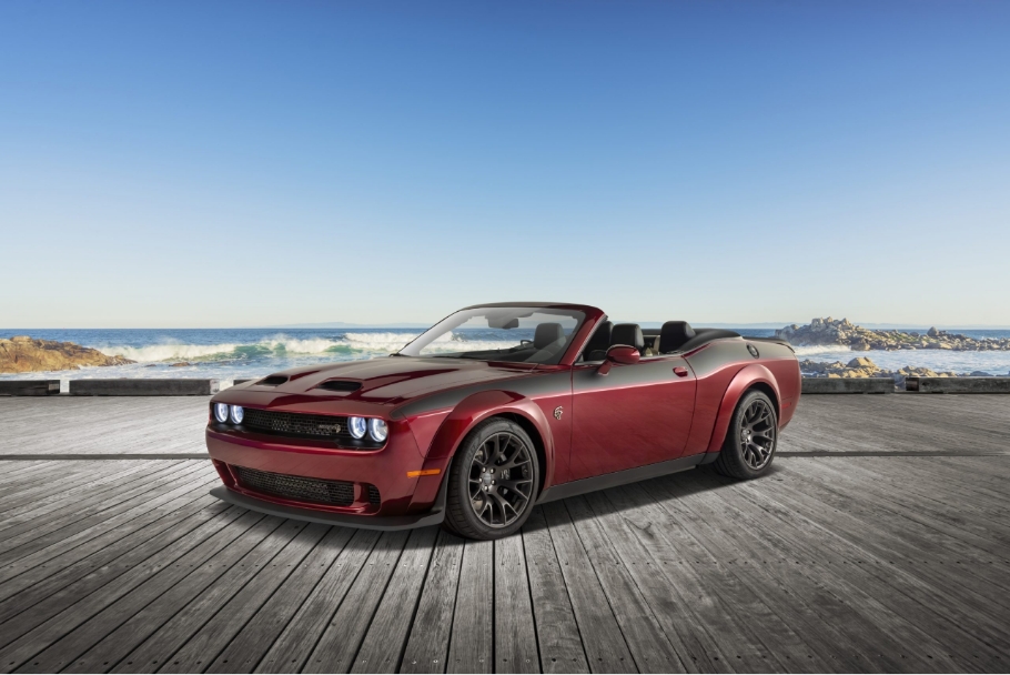 Dodge Challenger Convertible (2023) - Front Angle