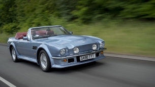 Aston Martin V8