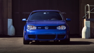 Volkswagen Golf R32