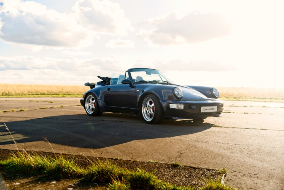 Everrati Porsche 911 (964) Wide Body Cabriolet (2022 ) - Front Angle