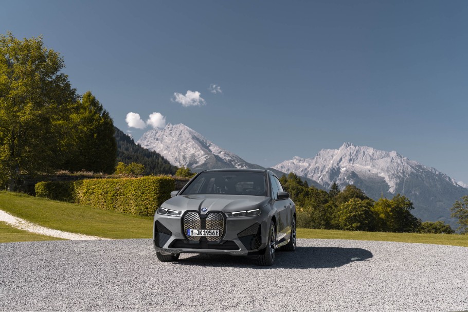 2023-bmw-ix-m60