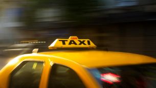 4 Tips to Keep Your Taxi Fleet on the Road Year Round
