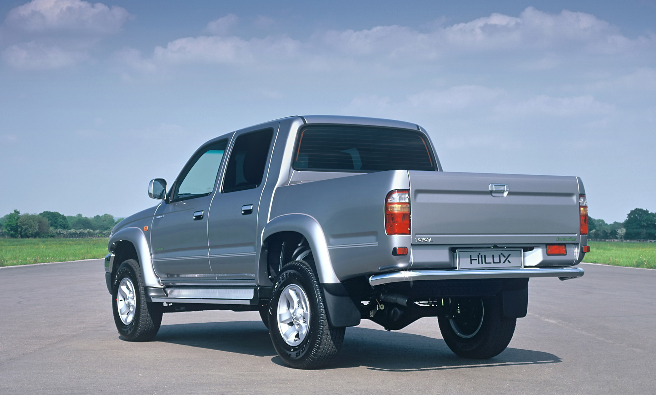 Kekurangan Toyota Hilux 2004 Murah Berkualitas