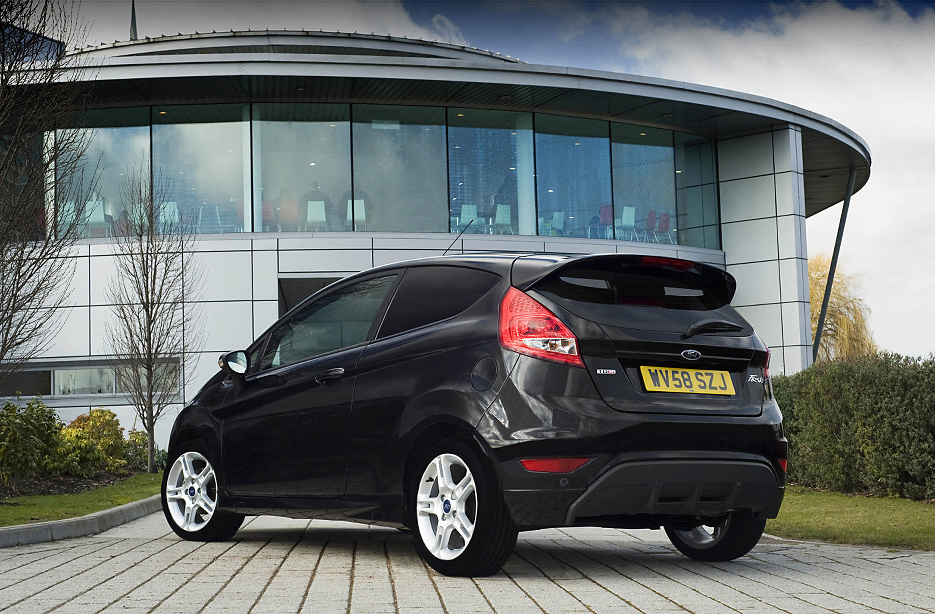 ford fiesta sport van