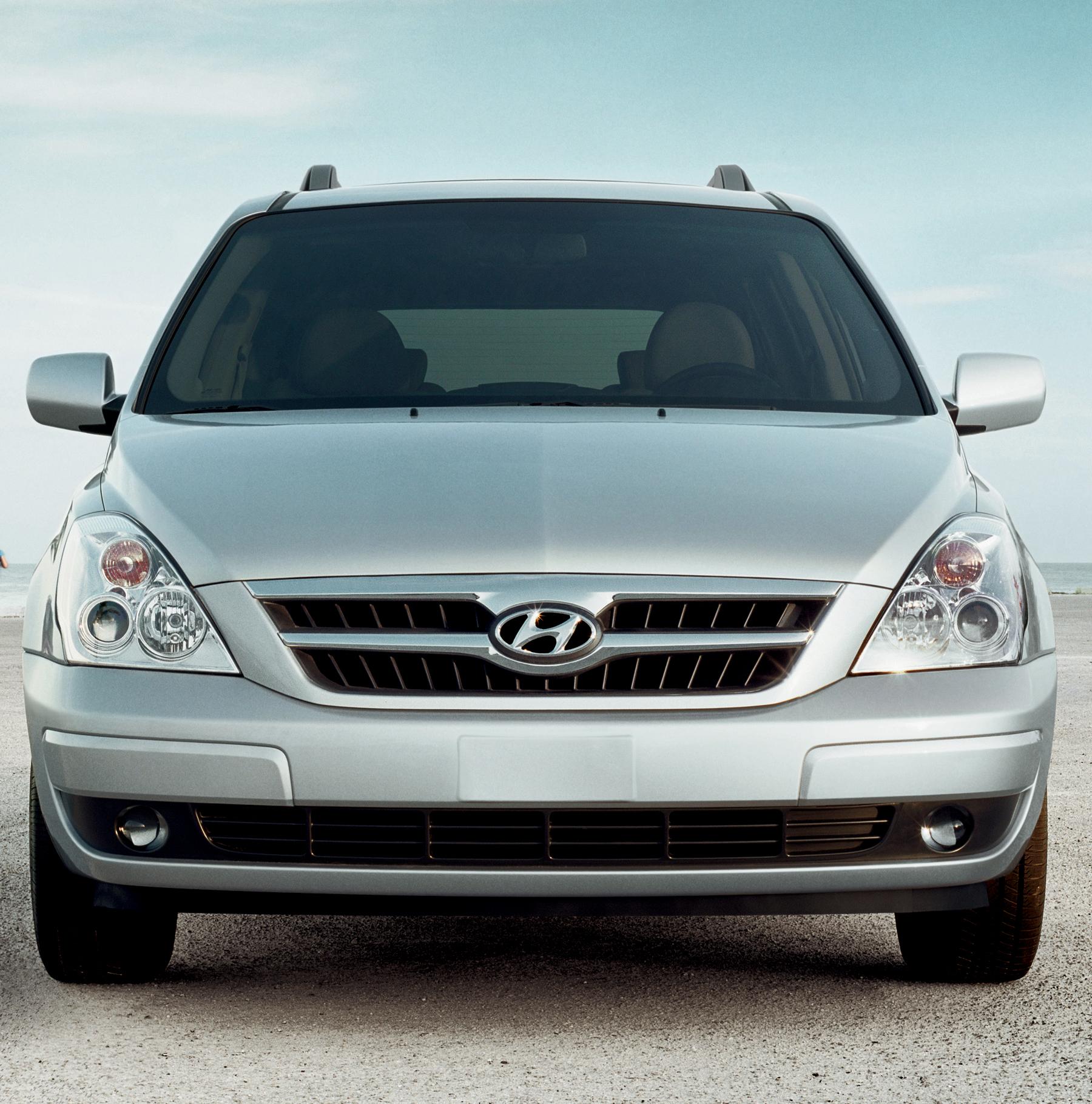 Hyundai entourage 2009