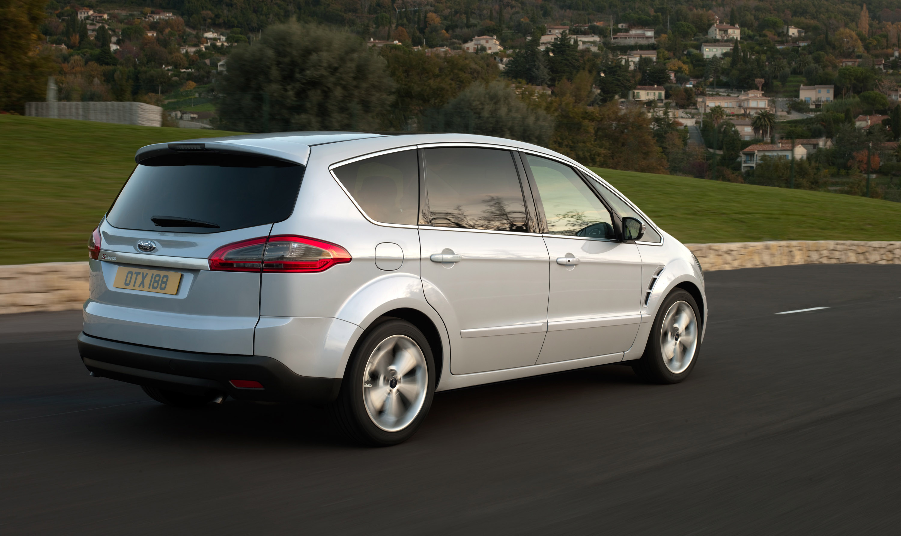 Ford s-max titanium review 2010 #7