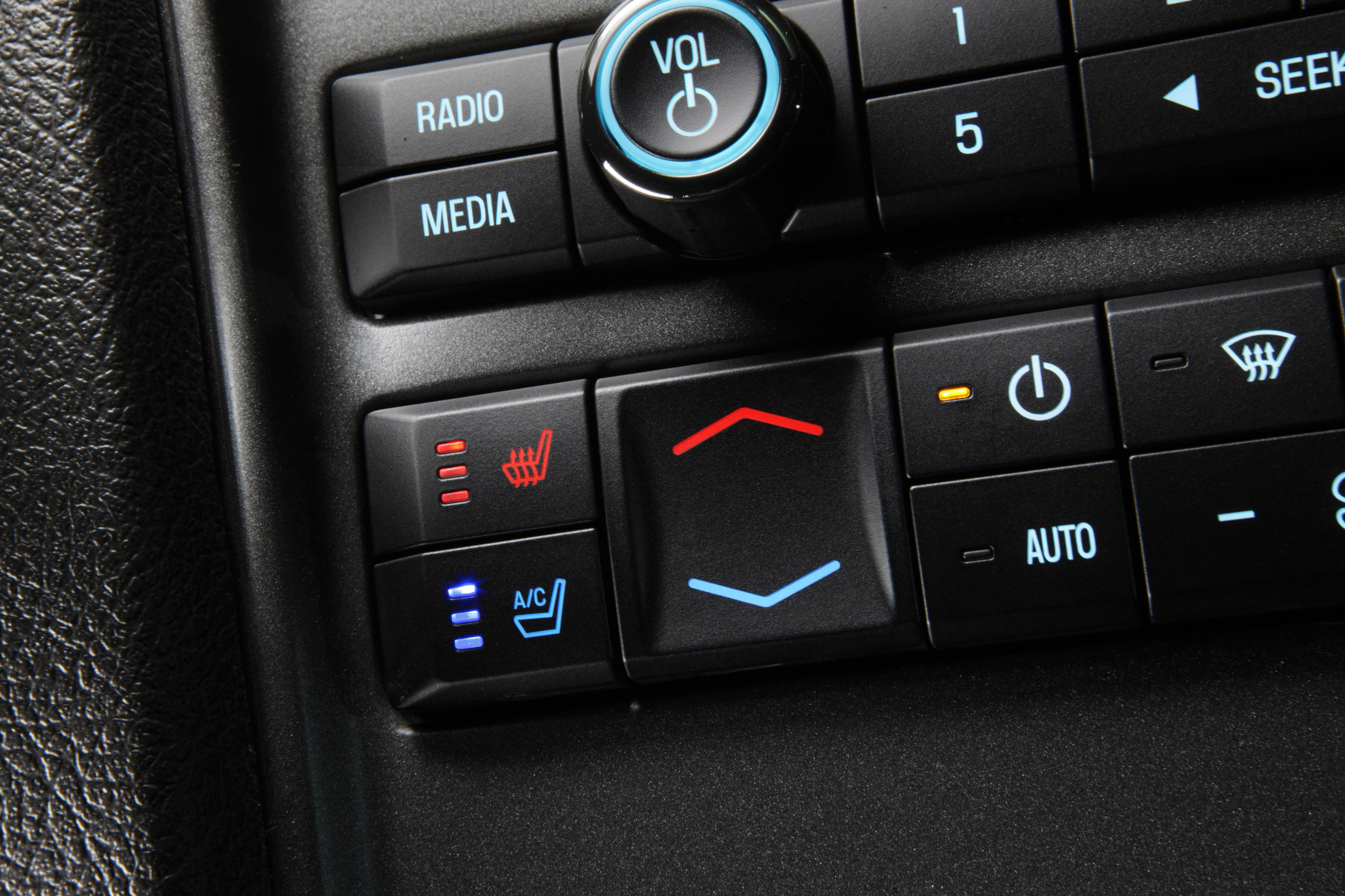 2010 Ford taurus volvo platform