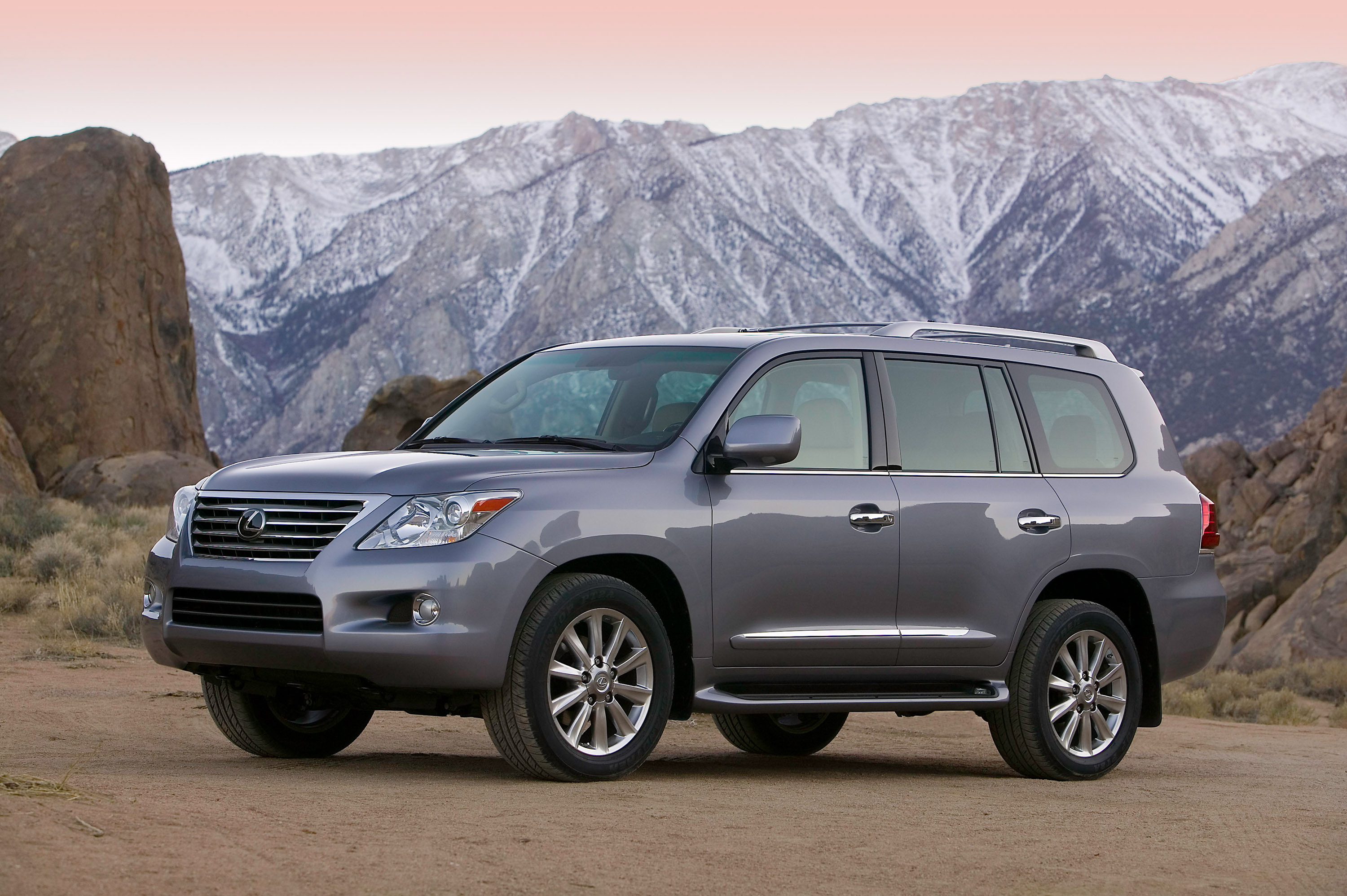 Lexus 570 характеристики