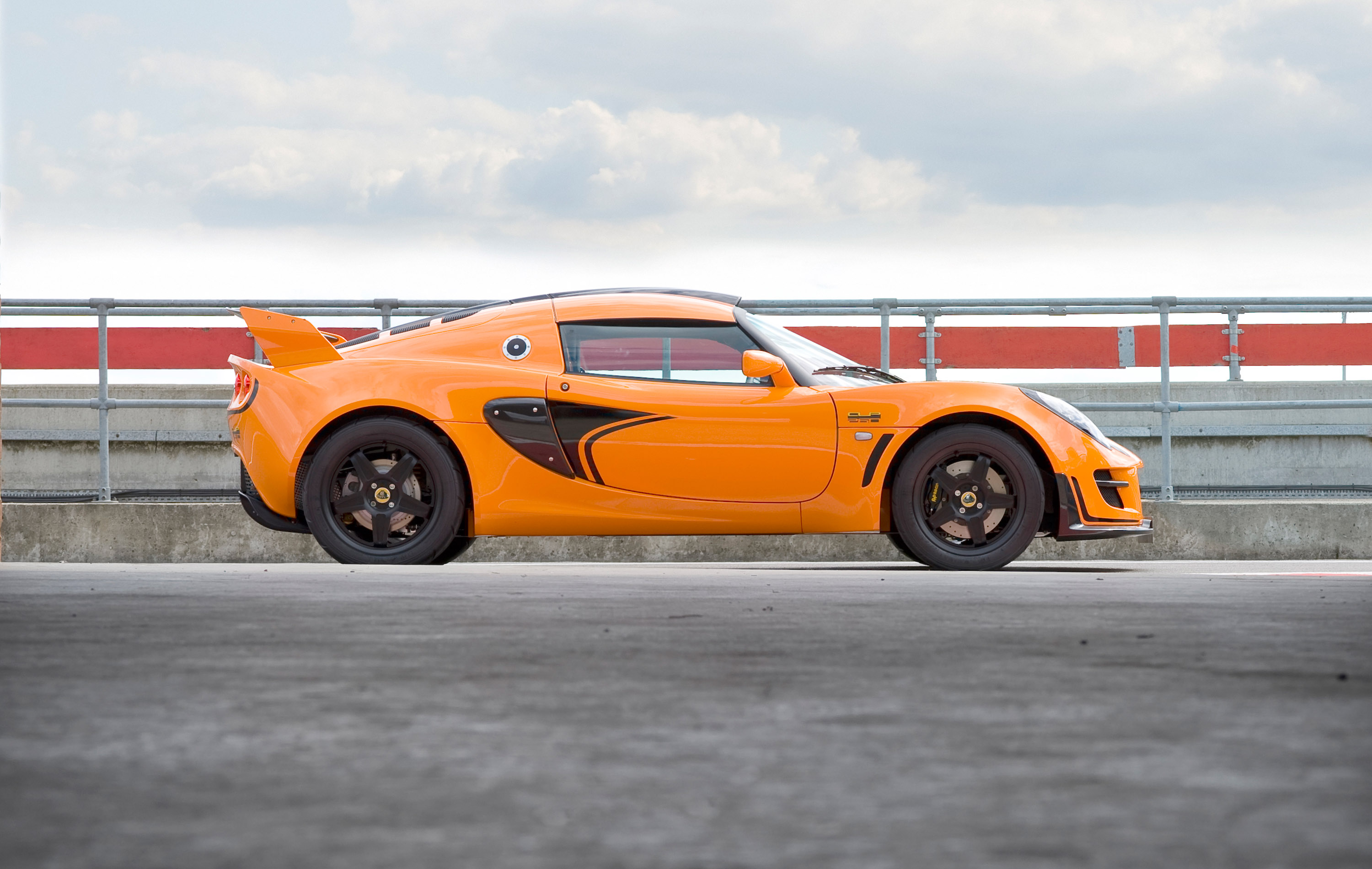 2010 Lotus Exige Cup 260 HD Picture 6 Of 7 24737 3000x1900 2010 Lotus Exige Cup 260 HD Picture 6 Of 7 24737 3000x1900