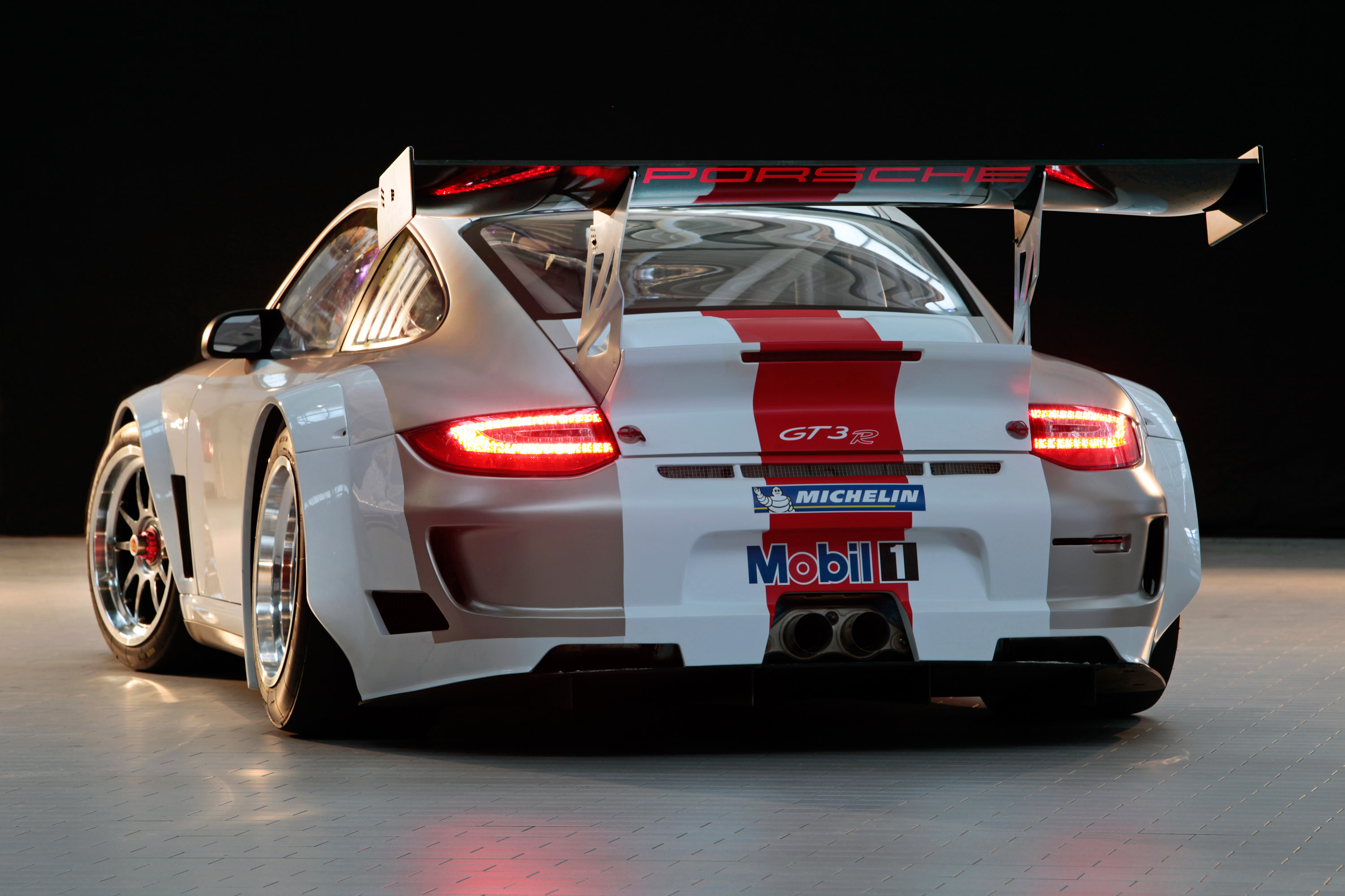 porsche 911 gt3 rc