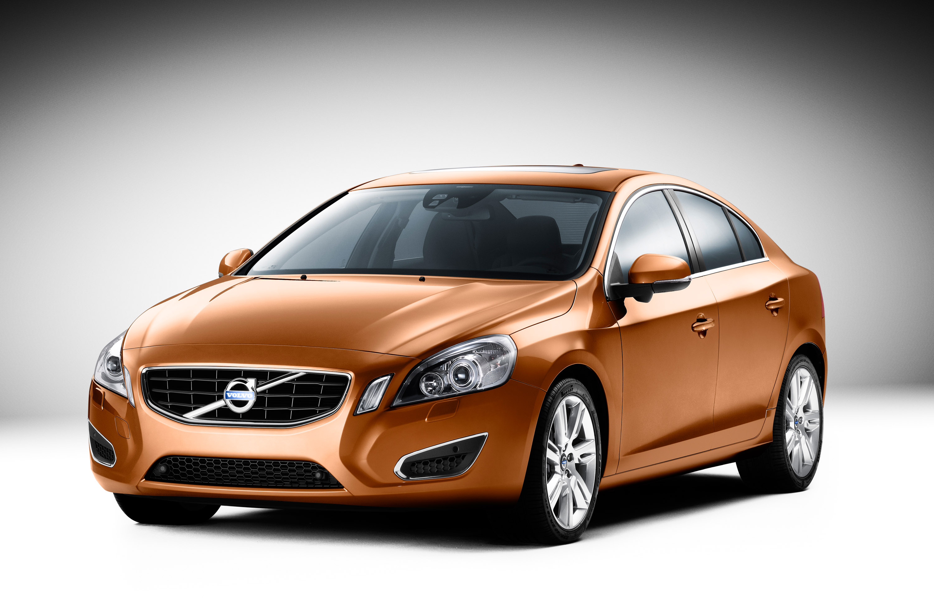 Купить Volvo S60 2010 Года