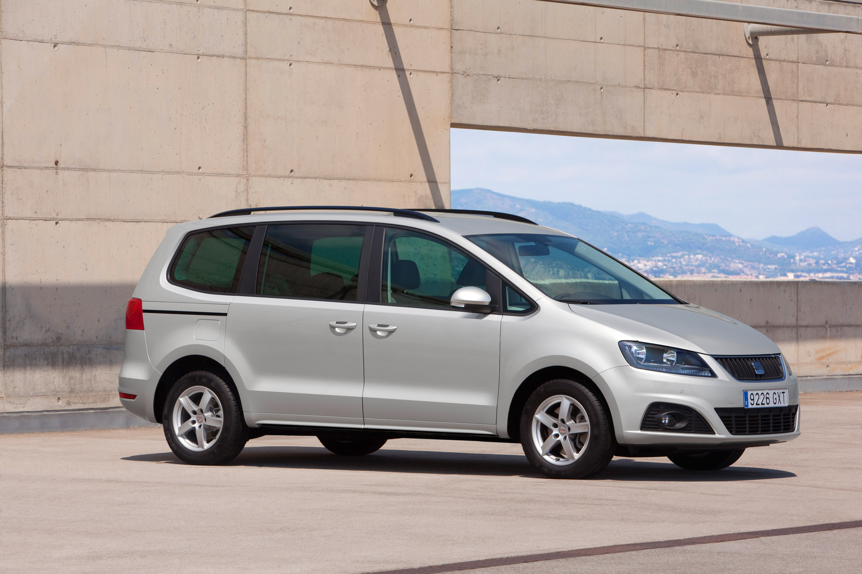 2017 Seat Alhambra The Better Vw Sharan 2017 Alhambra Seat