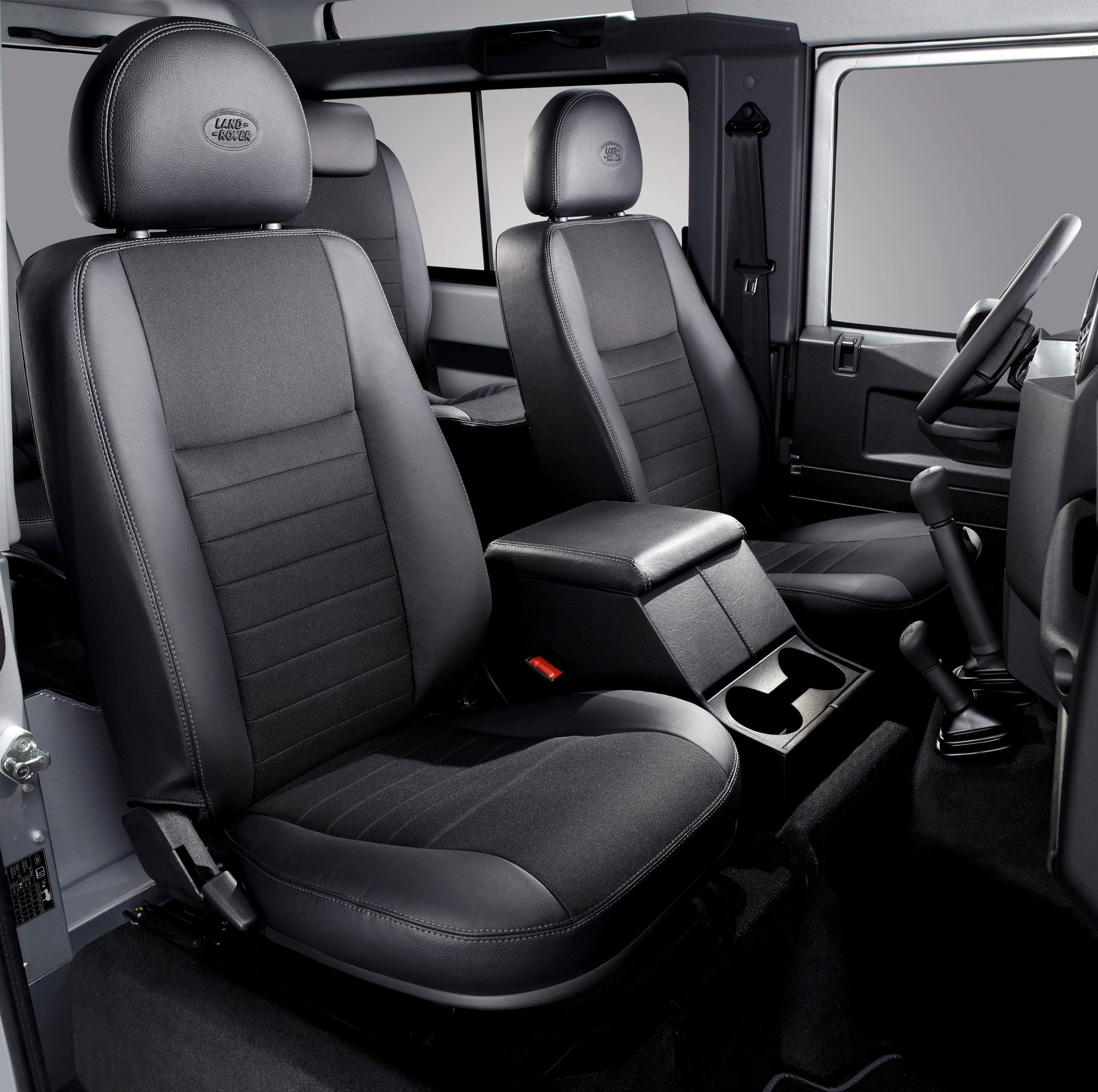 https://www.automobilesreview.com/gallery/2011-land-rover-defender-x-tech-limited-edition/2011-land-rover-defender-x-tech-limited-edition-03.jpg