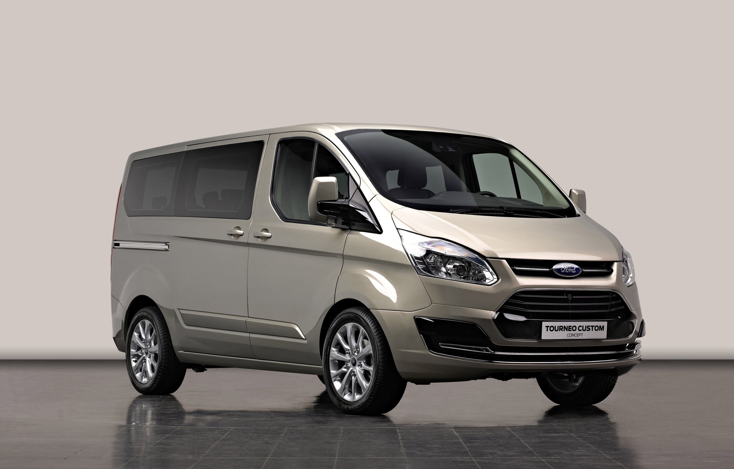 Der Ultimative Familien Van: Ford Tourneo Custom Im Detail! - bscy6t3