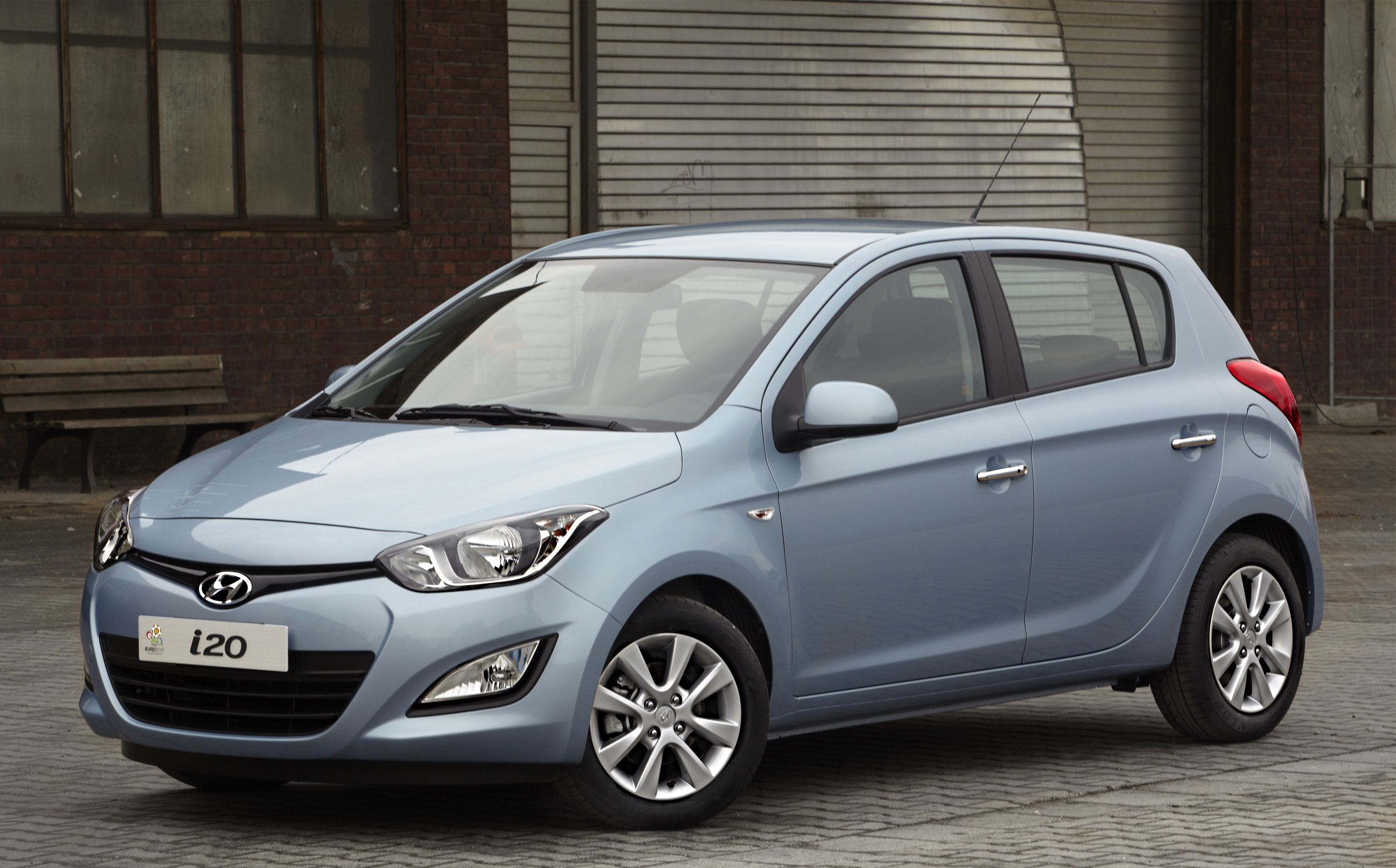Hyundai i20 фото