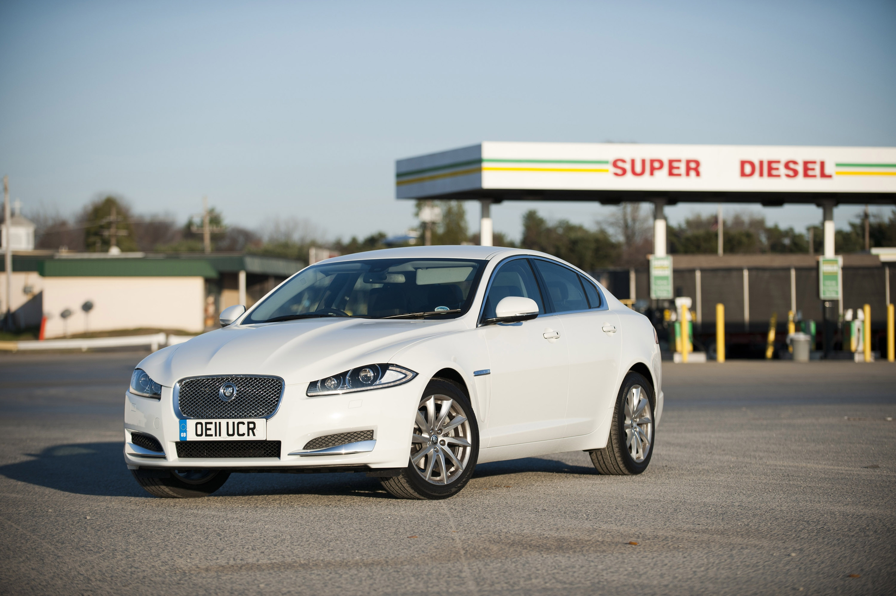 Jaguar XF 2.2 Diesel - Epic Journey (2012) - HD Picture 10 of 14 
