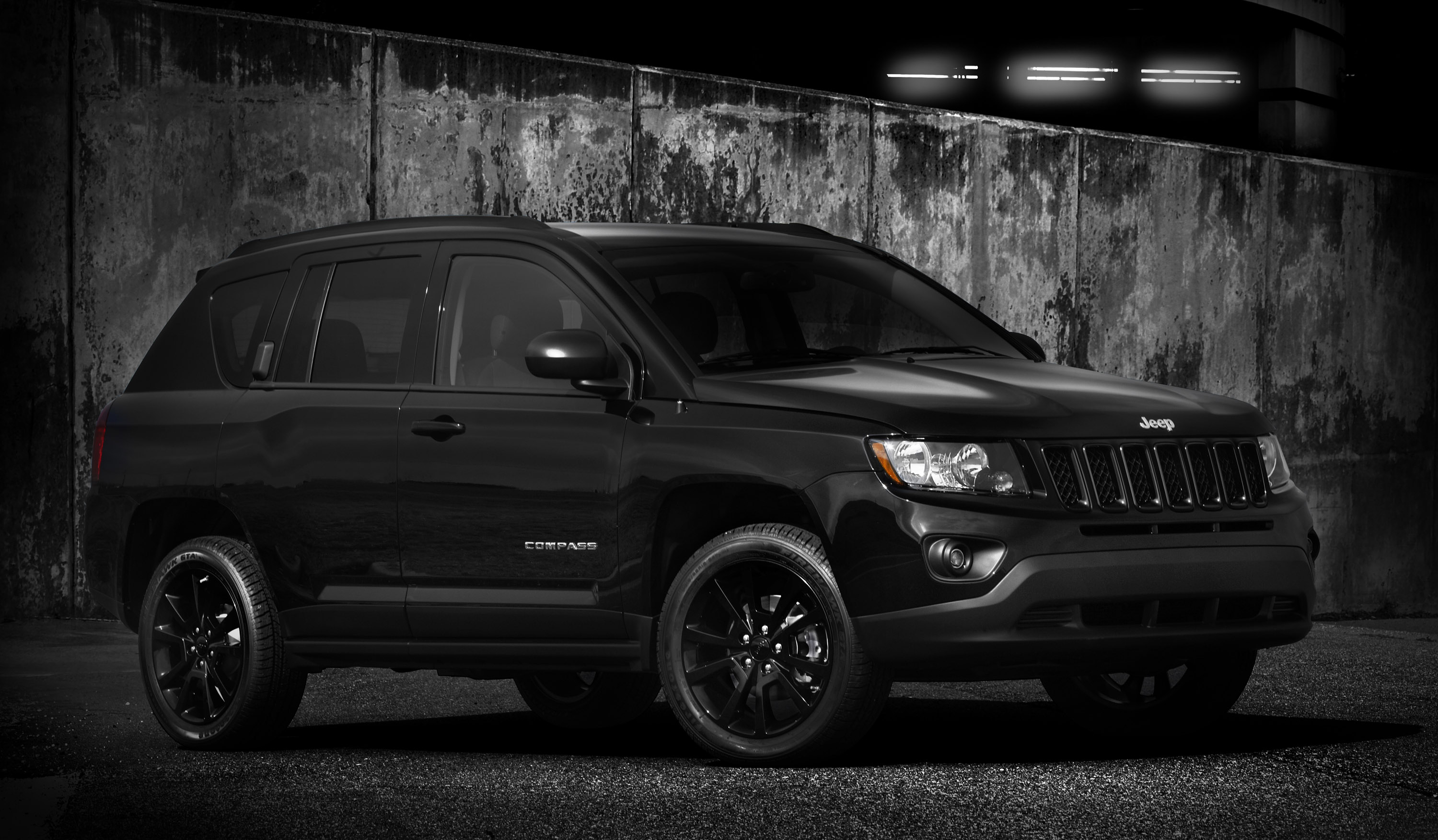 Research 2012
                  Jeep Compass pictures, prices and reviews