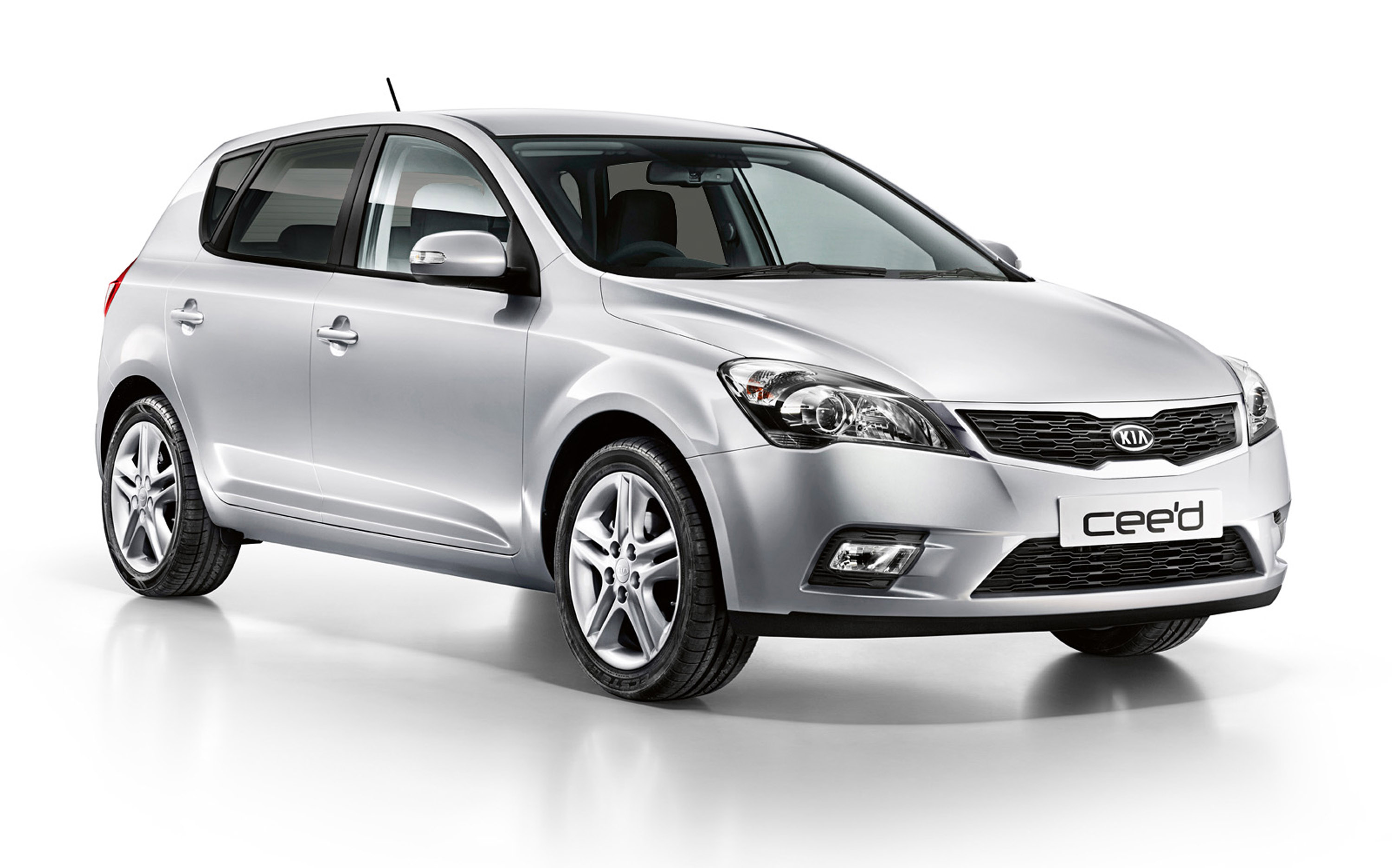 2012 KIA cee'd 4 version Price £19 195