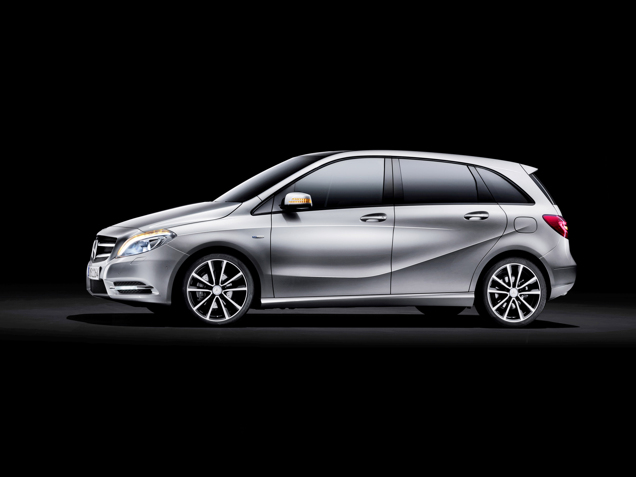 2012 MercedesBenz B 180 certified with less CO2 emissions