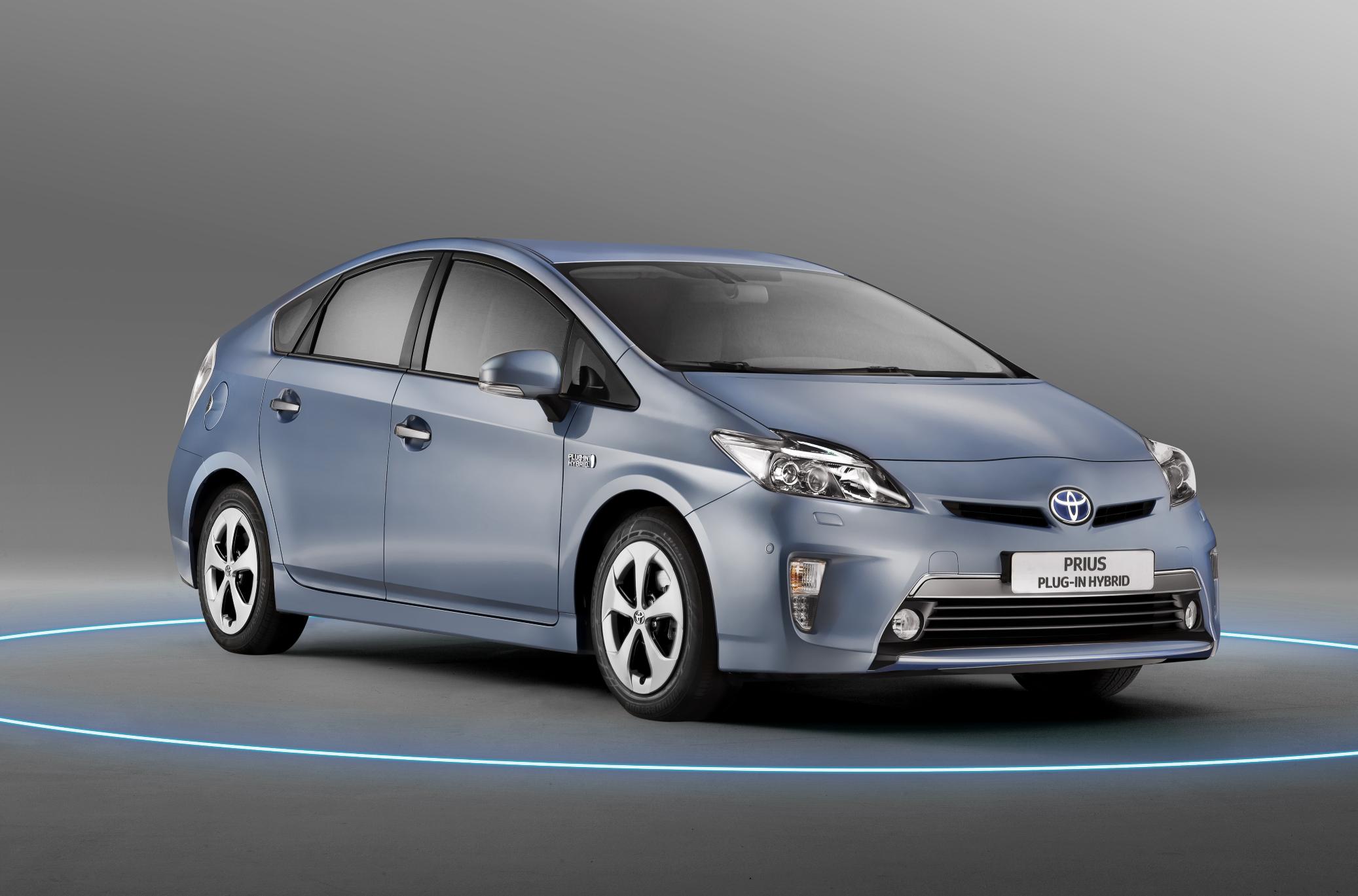 2012 Toyota Prius PlugIn Hybrid with the lowest CO2 emissions on the