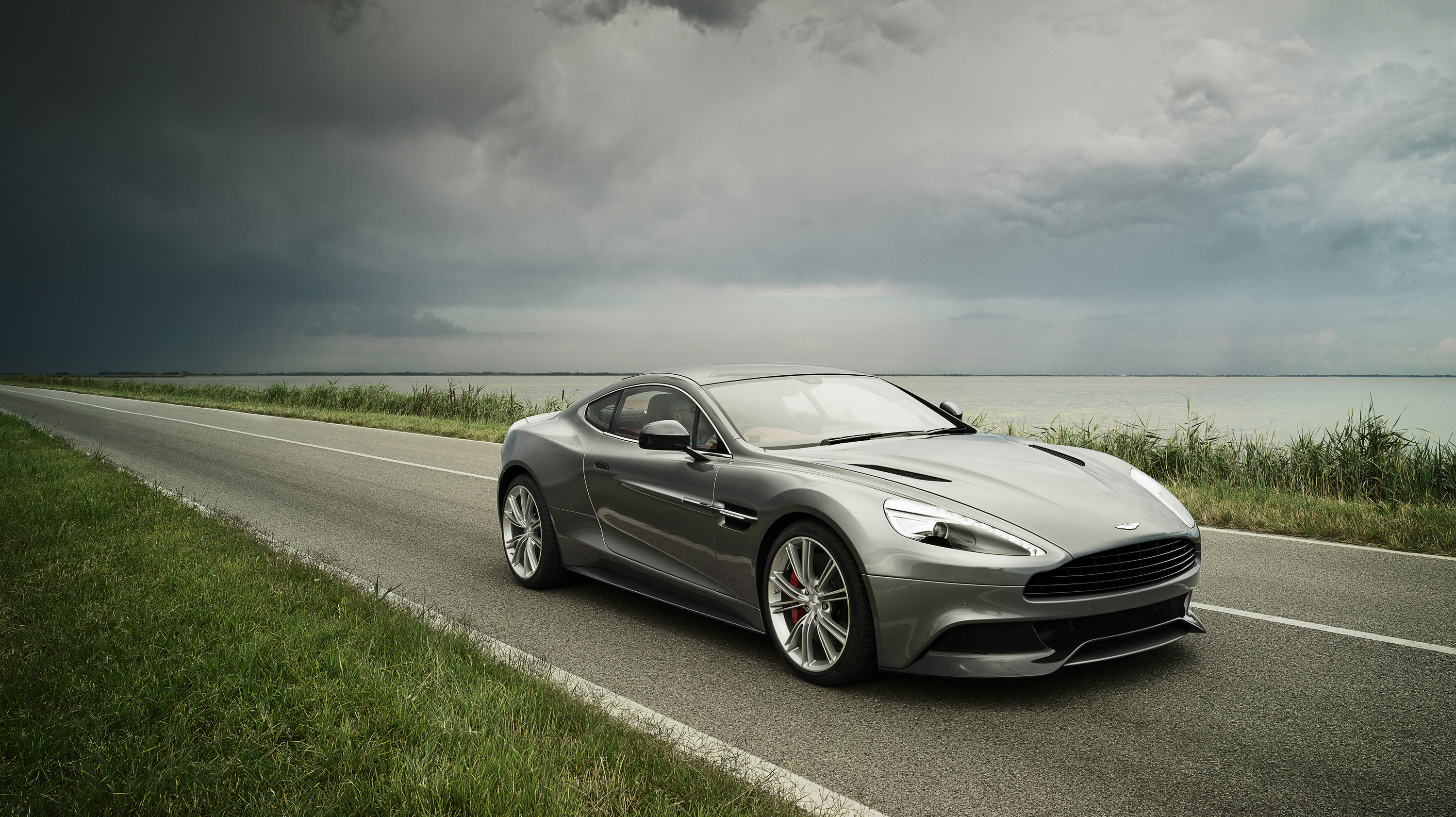 2013 Aston Martin Vanquish revealed