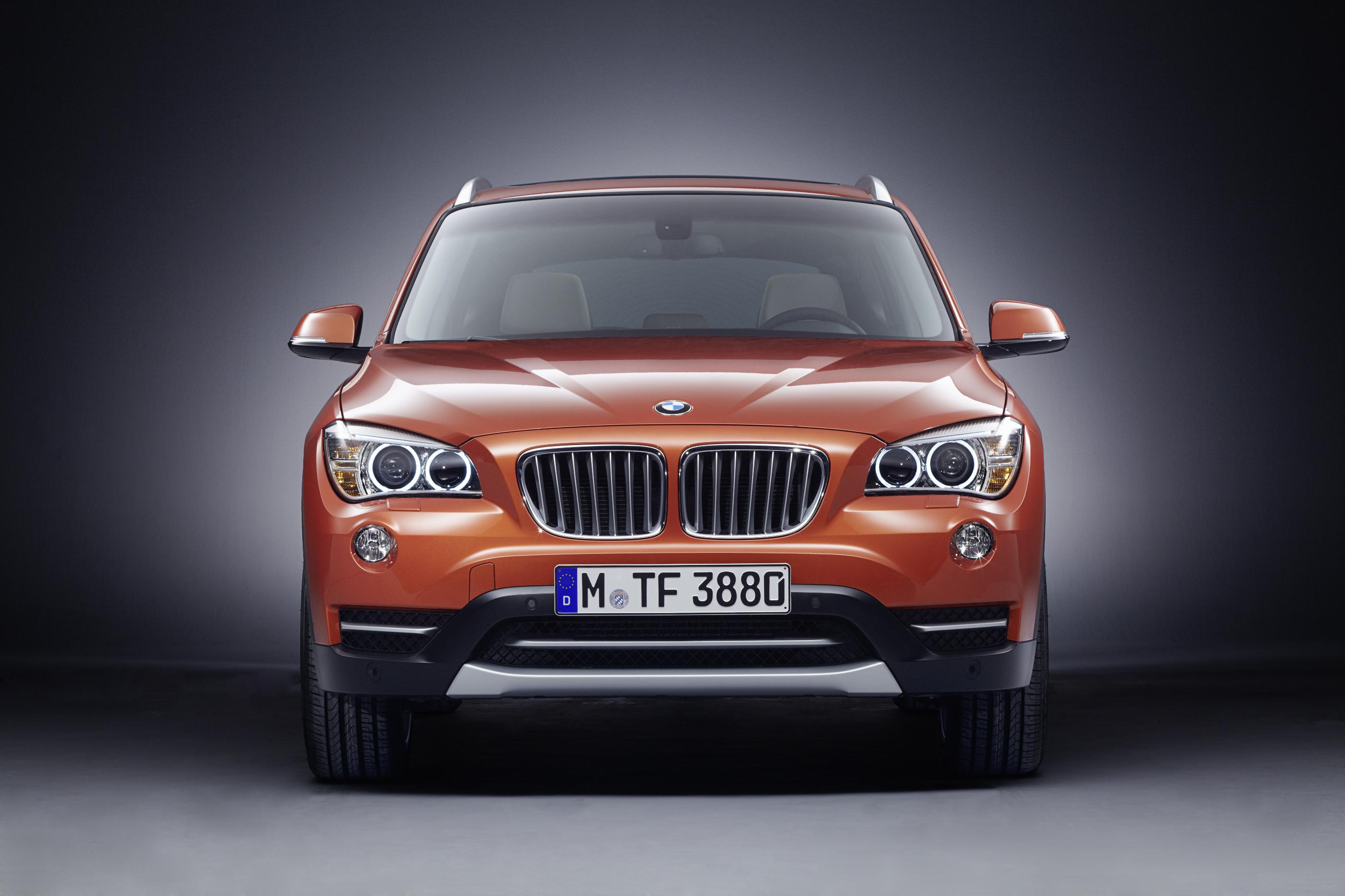 Bmw x1 машина