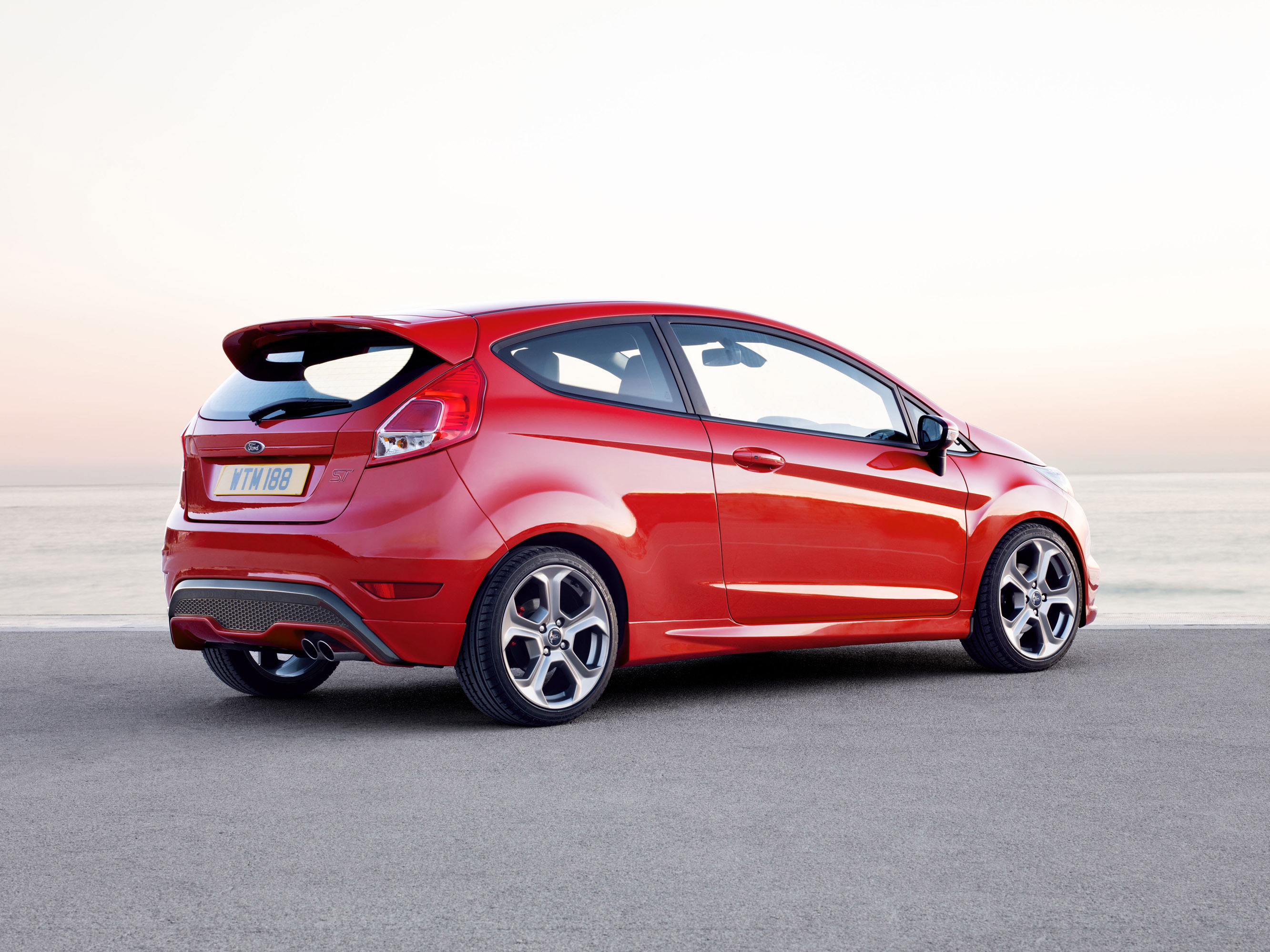 2013-ford-fiesta-st-at-geneva