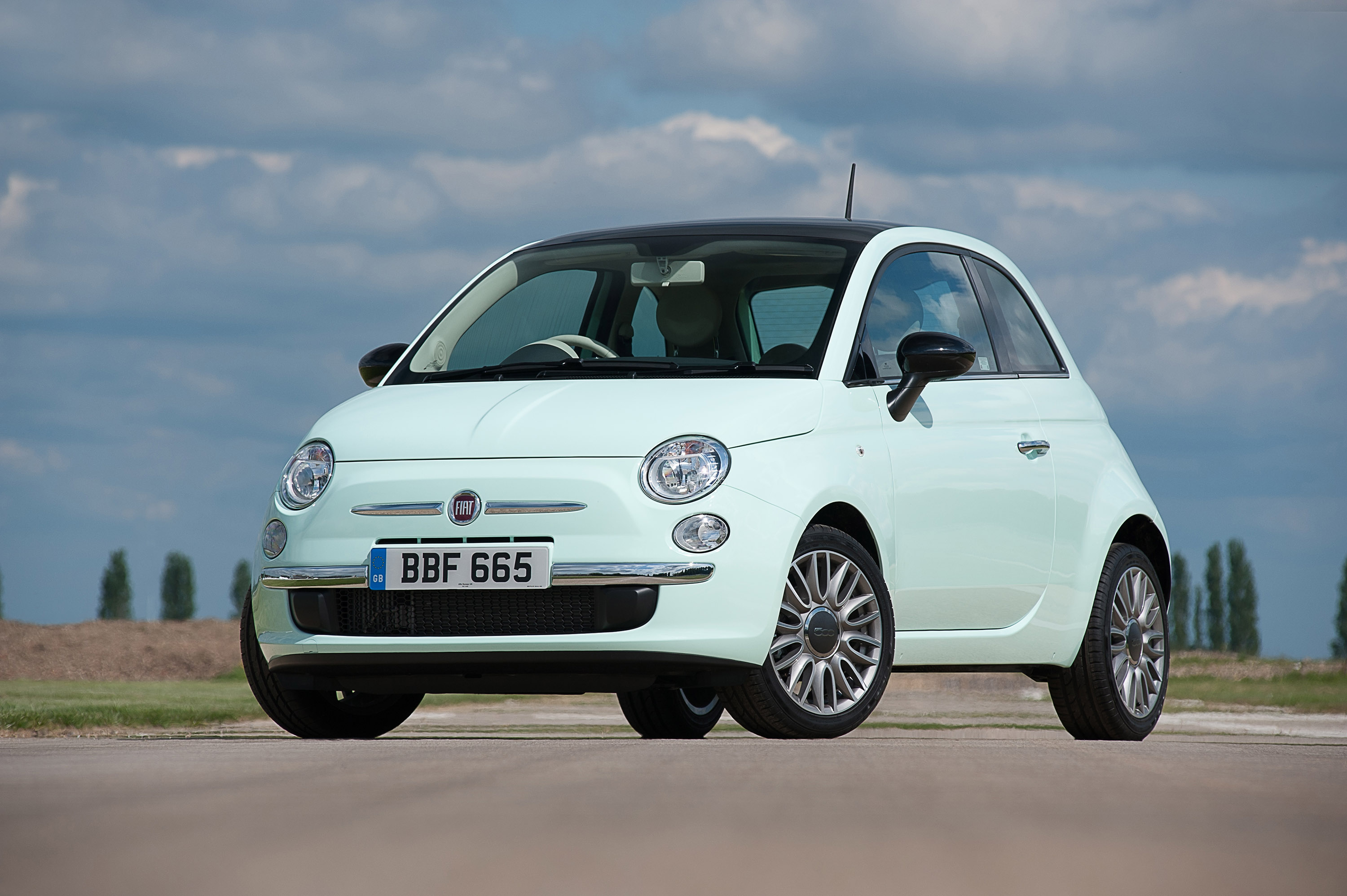 14 Fiat 500 Facelift Price 10 160